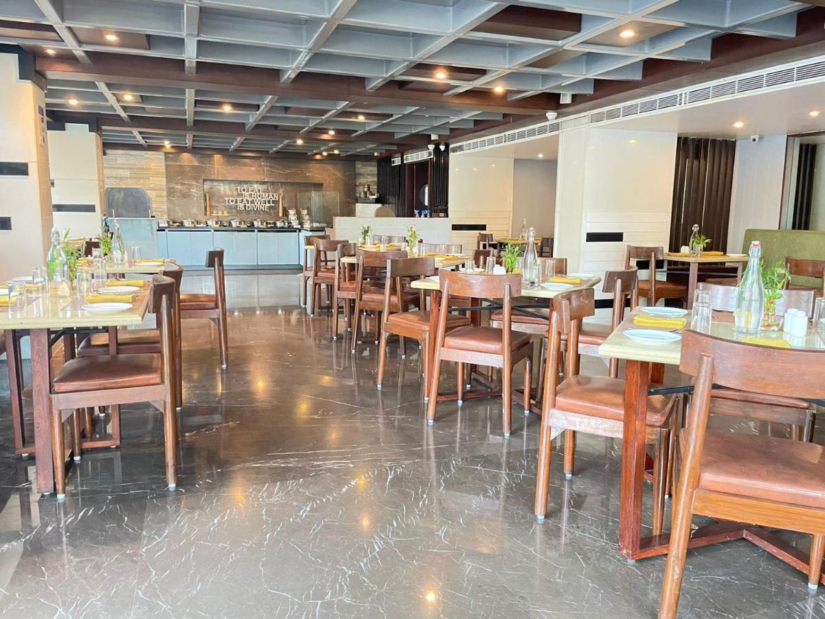 Paradigm Sarovar Portico Kakinada Luaran gambar