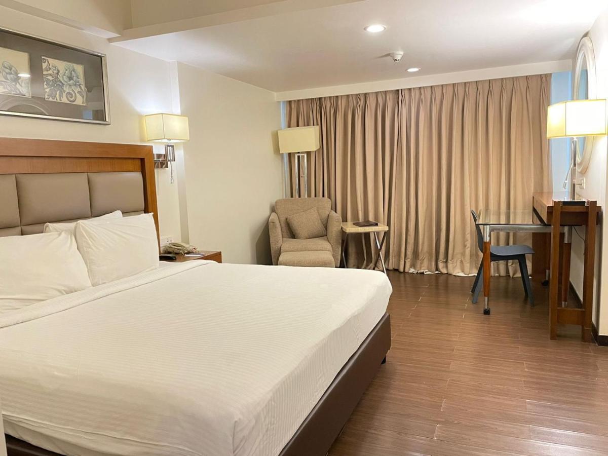 Paradigm Sarovar Portico Kakinada Luaran gambar