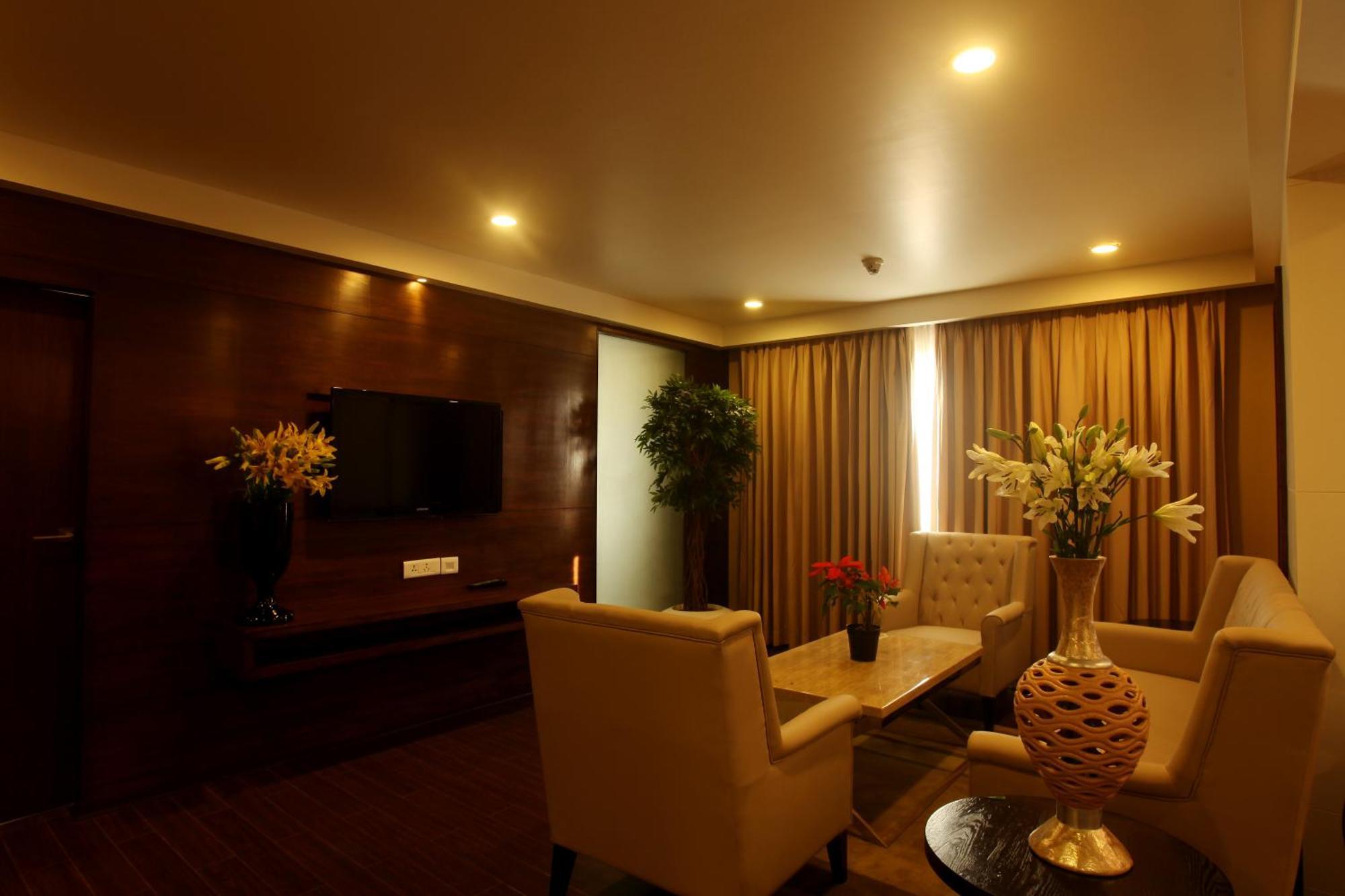 Paradigm Sarovar Portico Kakinada Luaran gambar